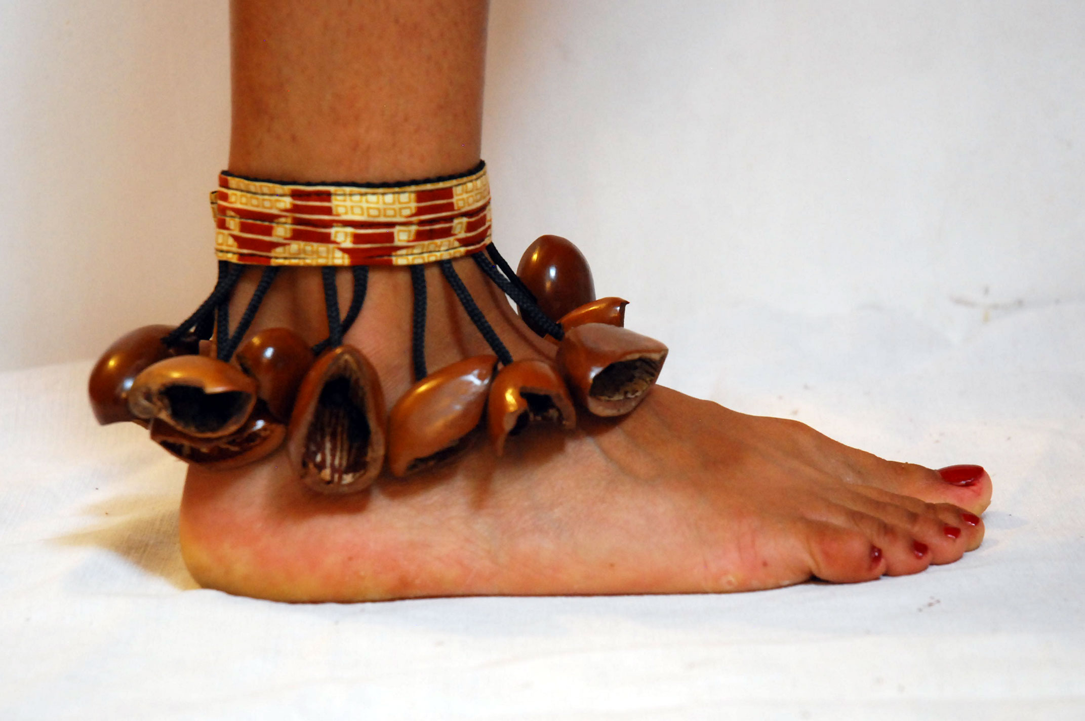 Premium Photo  Tribal masai leg with a colorful bracelet close up  zanzibar tanzania east africa