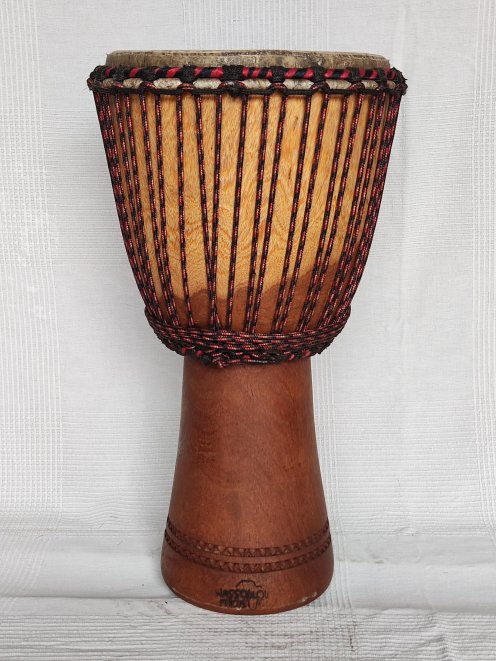 Superior quality medium djembe