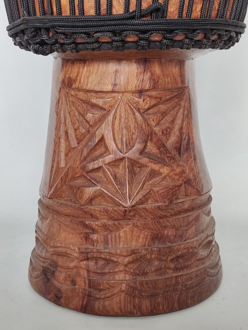 Rosewood (gueni) Guinea djembe - High quality djembe