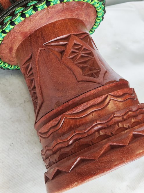 Custom-made djembe - Signature Guinea djembe