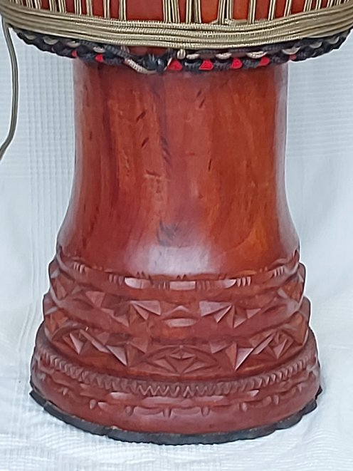 Mahogany (djala) Guinea djembe - High end djembe