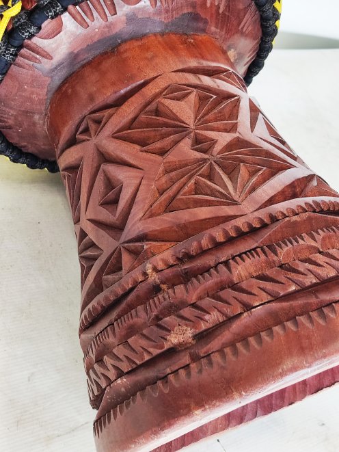 Custom-made djembe - Signature Guinea djembe