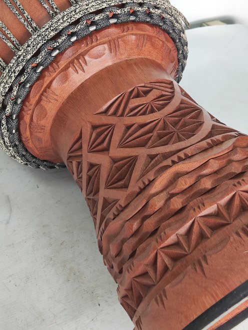 Custom-made djembe - Signature Guinea djembe