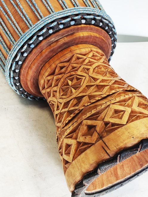 Custom-made djembe - Signature Guinea djembe