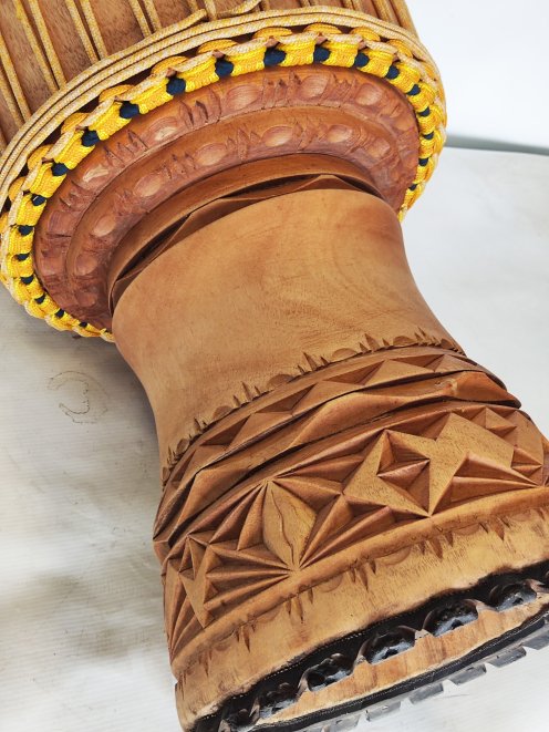 Custom-made djembe - Signature Guinea djembe