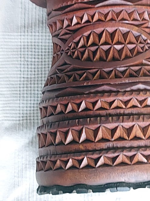 Mahogany (djala) Guinea djembe - High end djembe