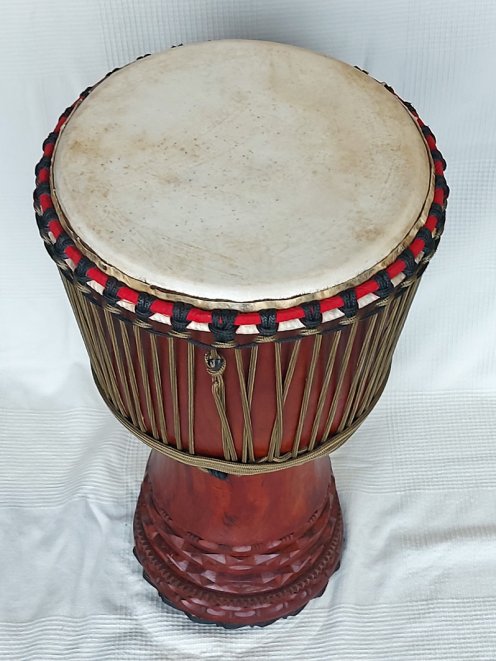 Mahogany (djala) Guinea djembe - High end djembe