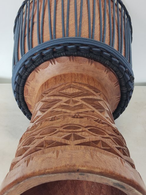 Custom-made djembe - Signature Guinea djembe