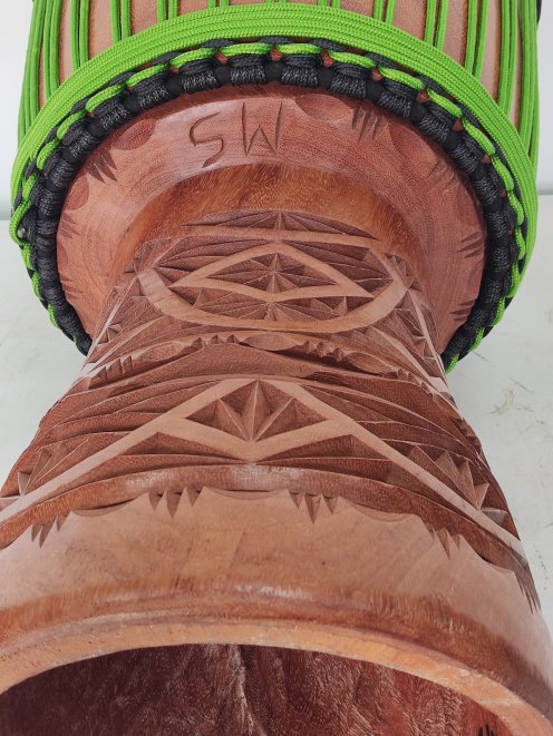 Custom-made djembe - Signature Guinea djembe