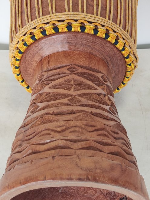 Custom-made djembe - Signature Guinea djembe