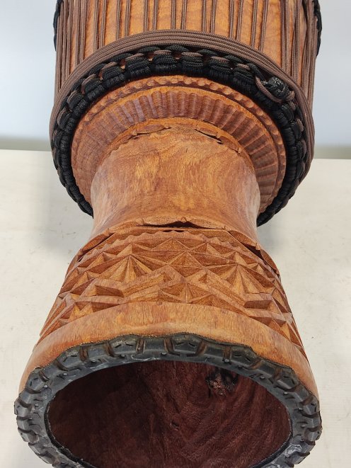Lengue Guinea djembe - High end djembe