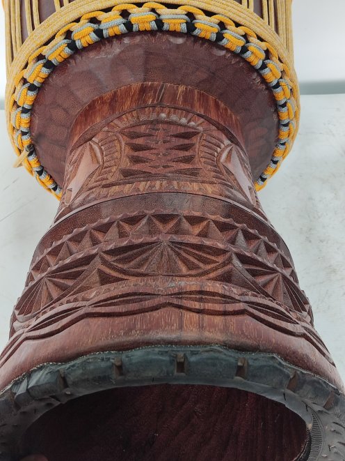Custom-made djembe - Signature Guinea djembe