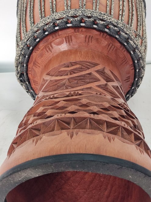 Custom-made djembe - Signature Guinea djembe