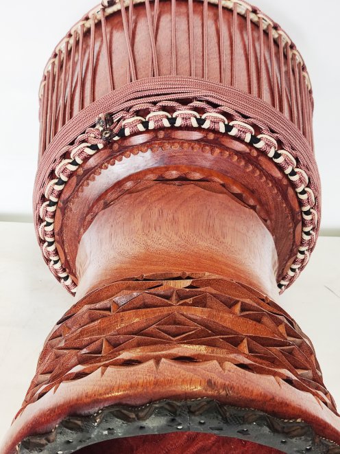 Custom-made djembe - Signature Guinea djembe