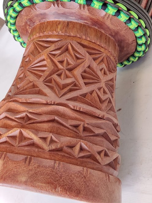 Lengue Guinea djembe - High end djembe