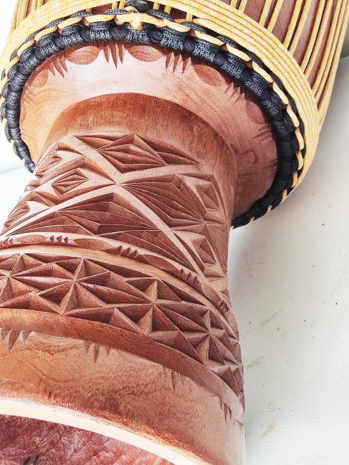 Custom-made djembe - Signature Guinea djembe