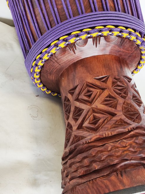 Custom-made djembe - Signature Guinea djembe