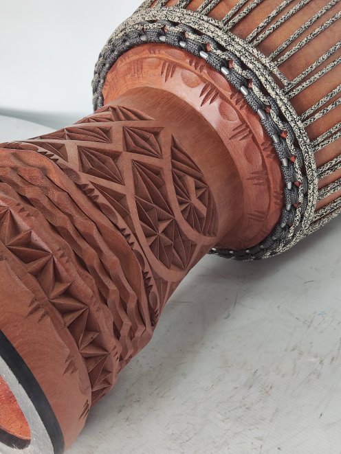 Custom-made djembe - Signature Guinea djembe