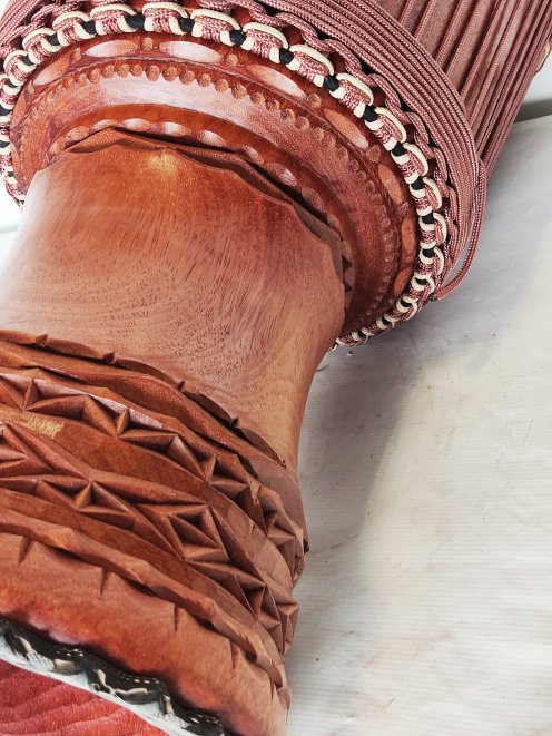 Custom-made djembe - Signature Guinea djembe