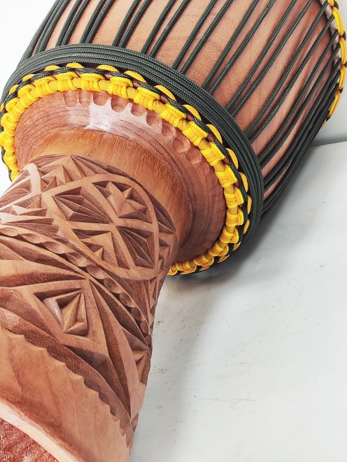 Custom-made djembe - Signature Guinea djembe