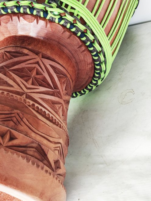 Custom-made djembe - Signature Guinea djembe