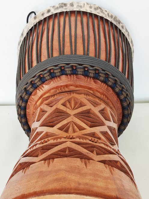 Custom-made djembe - Signature Guinea djembe