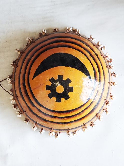 Gita - Calabash with cowries