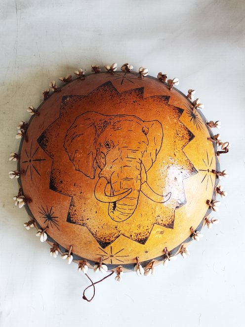 Gita - Calabash with cowries