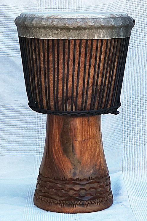 Rosewood (gueni) Guinea djembe - High quality djembe