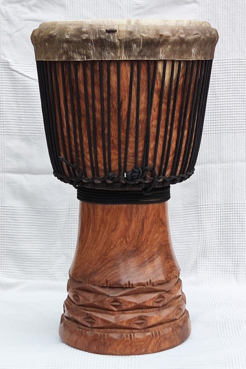 Rosewood (gueni) Guinea djembe - High quality djembe