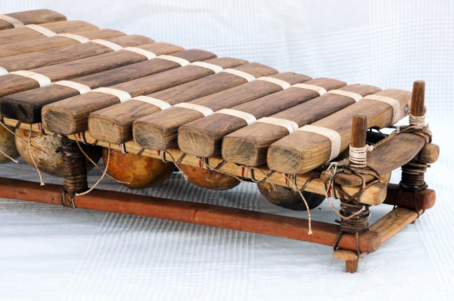 Burkina Faso diatonic balafon 12 keys