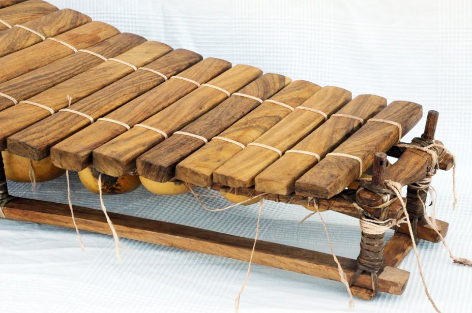 Burkina Faso balafon for sale - 16 keys pentatonic balafon