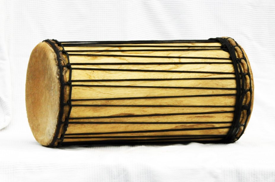 Melina traditional mounting kenkeni dunun - Guinea dunun drum