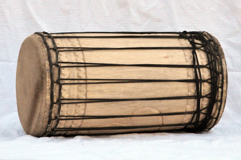Melina traditional mounting sangban dunun - Guinea dunun drum