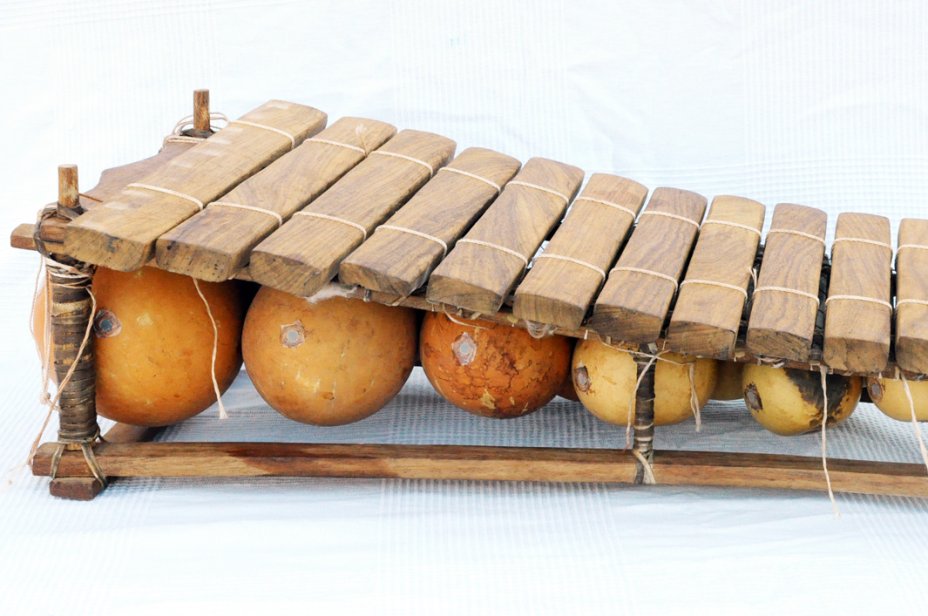 Burkina Faso balafon for sale - 16 keys pentatonic balafon