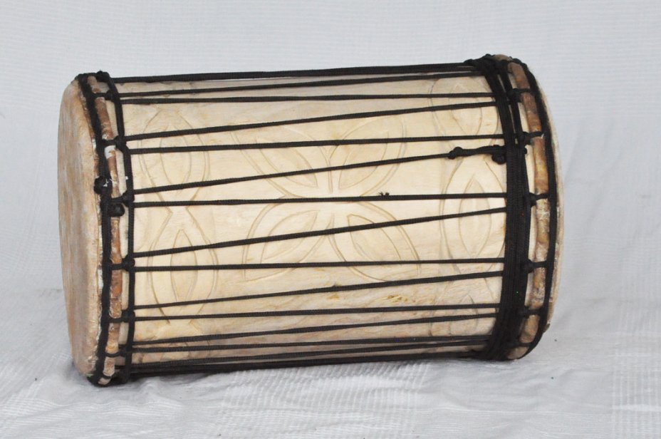 Melina traditional mounting kenkeni dunun - Guinea dunun drum