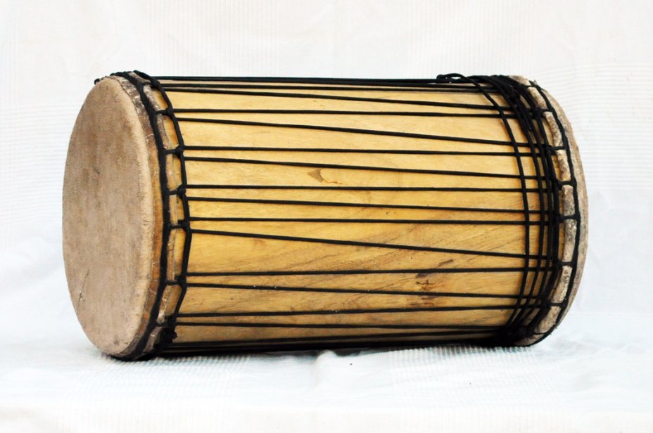 Melina traditional mounting sangban dunun - Guinea dunun drum