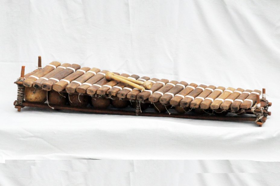 Diatonic Burkina Faso balafon 22 keys