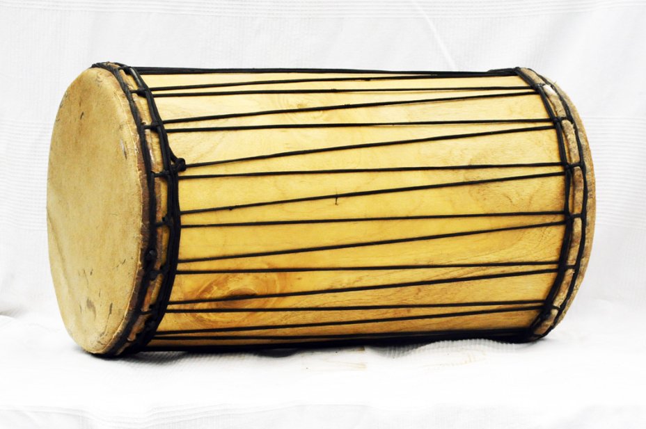 Melina traditional mounting dununba dunun - Guinea dunun drum