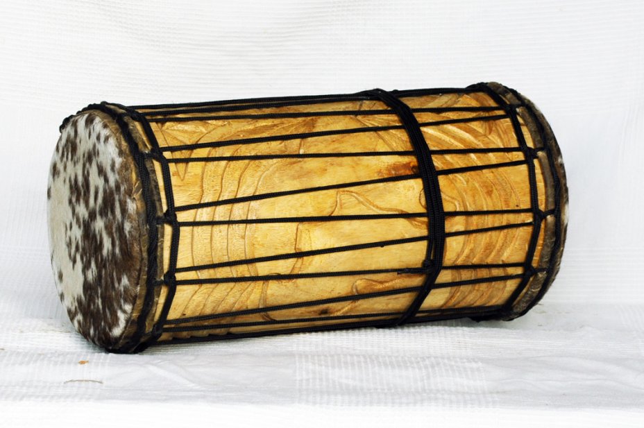 Melina traditional mounting kenkeni dunun - Guinea dunun drum