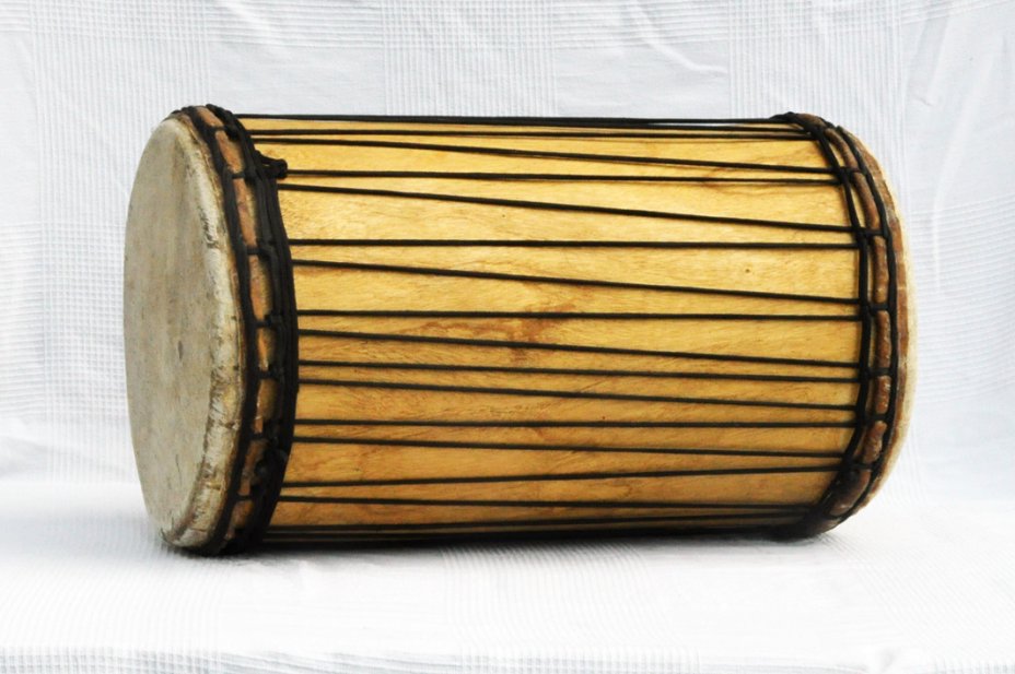 Melina traditional mounting sangban dunun - Guinea dunun drum