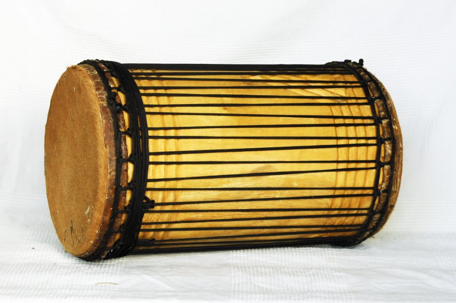 Melina traditional mounting sangban dunun - Guinea dunun drum