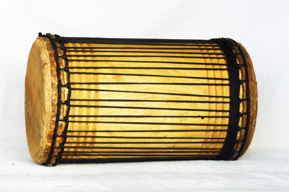 Melina traditional mounting sangban dunun - Guinea dunun drum