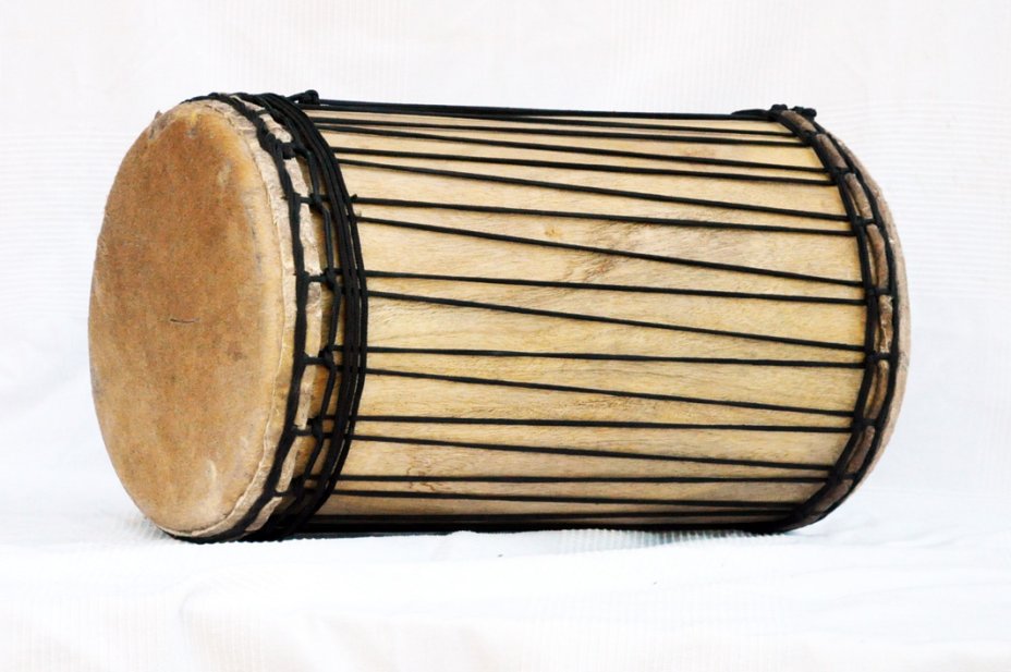 Melina traditional mounting sangban dunun - Guinea dunun drum