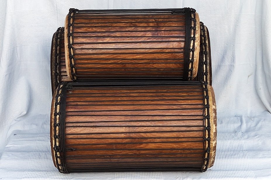 Rosewood (gueni) Guinea dunun drums set