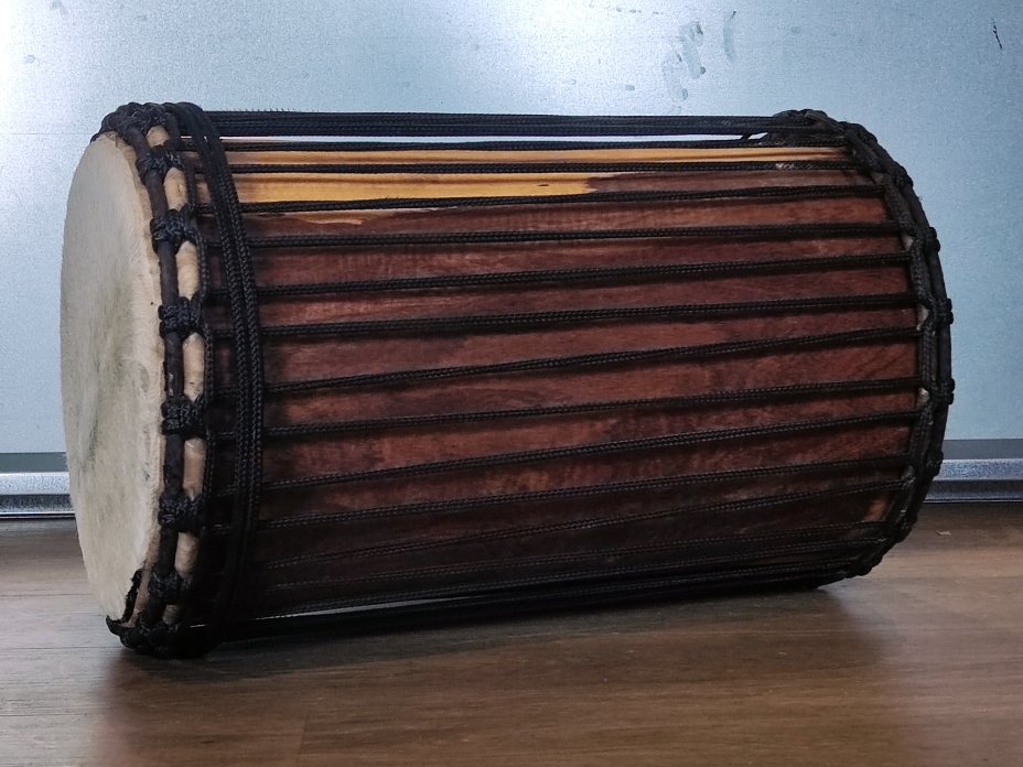 Dundun bass drums - Mali kenkeni dunun