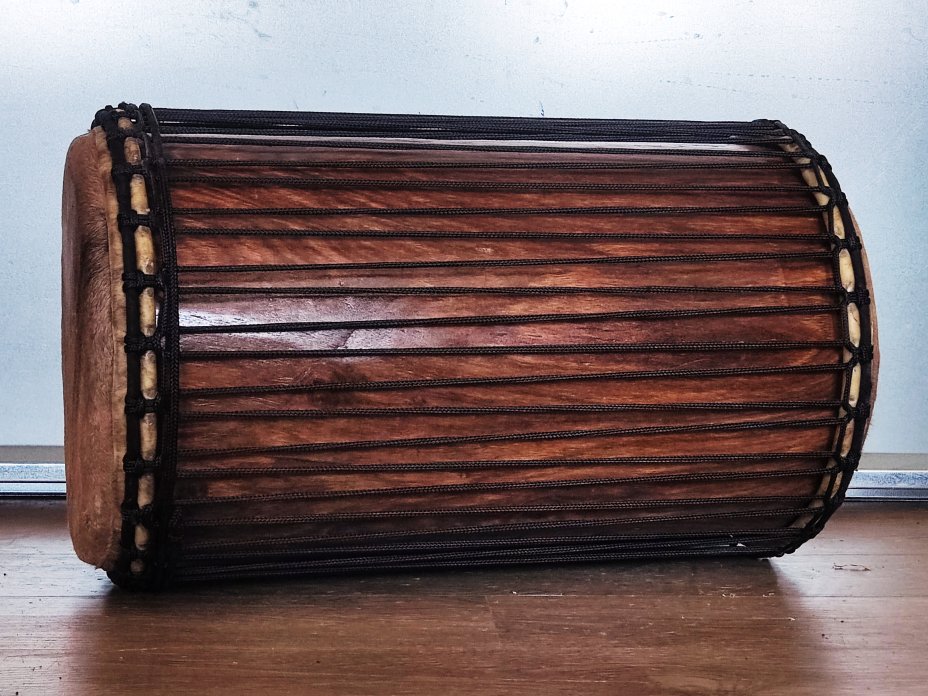 Dundun bass drums - Guinea sangban dunun 4 hoops mounting