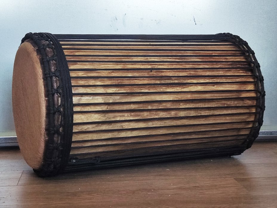 Dundun bass drums - Guinea sangban dunun 4 hoops mounting