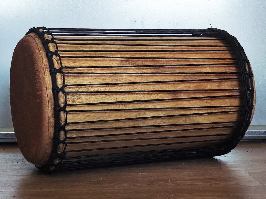 Dundun bass drums - Guinea sangban dunun 4 hoops mounting