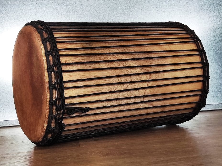 Dundun bass drums - Guinea sangban dunun 4 hoops mounting